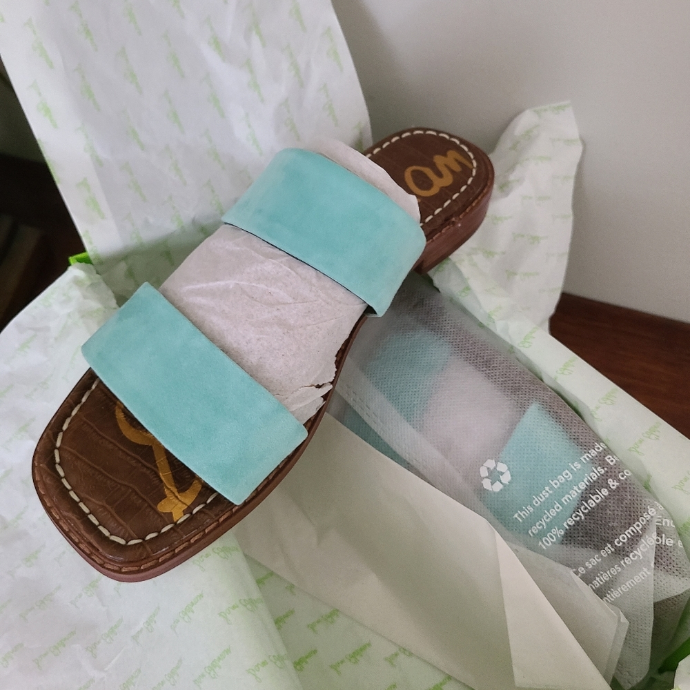 NEW IN BOX Sam Edelman Haydee sandals in Rio Blue color Size 7.5